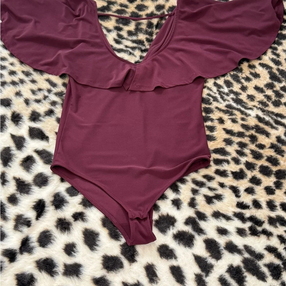 Leith Maroon Ruffle Bodysuit - Picture 1 of 2